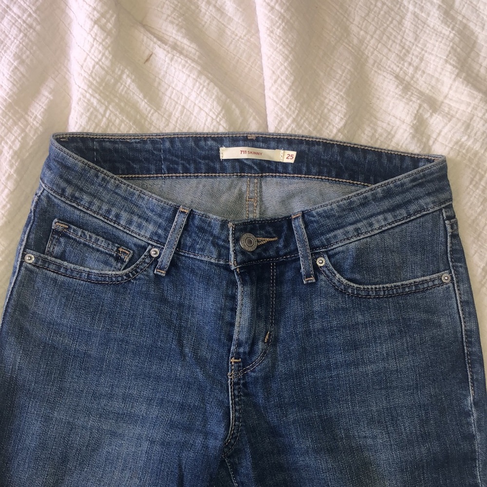 Levi’s 711 Skinny Jeans